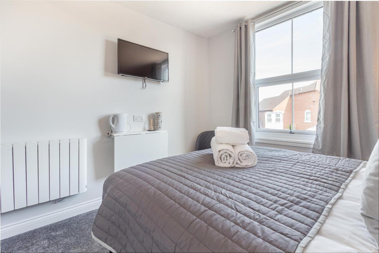 Host & Stay - The Bull Inn, 3 Double Rooms Fernhill Heath Exterior foto