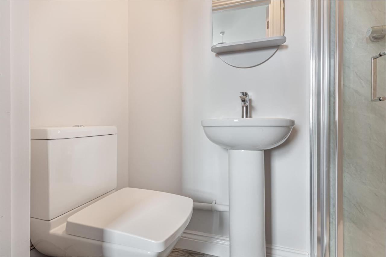 Host & Stay - The Bull Inn, 3 Double Rooms Fernhill Heath Exterior foto