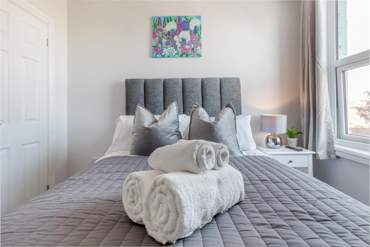 Host & Stay - The Bull Inn, 3 Double Rooms Fernhill Heath Exterior foto